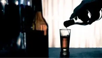 Understanding alcohol harm in the workplace — Express Medicals